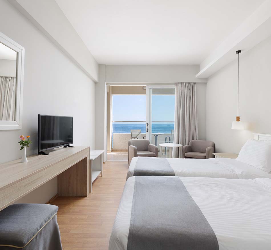 double sea view beds and view